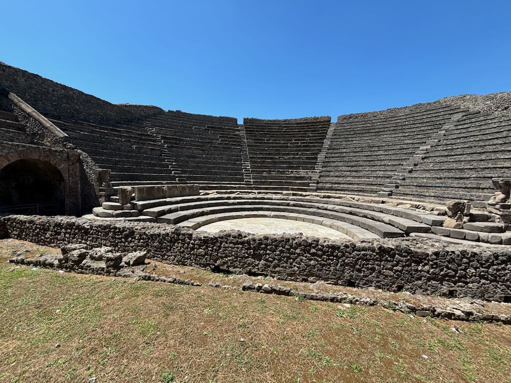 Popmpei Amphitheater
